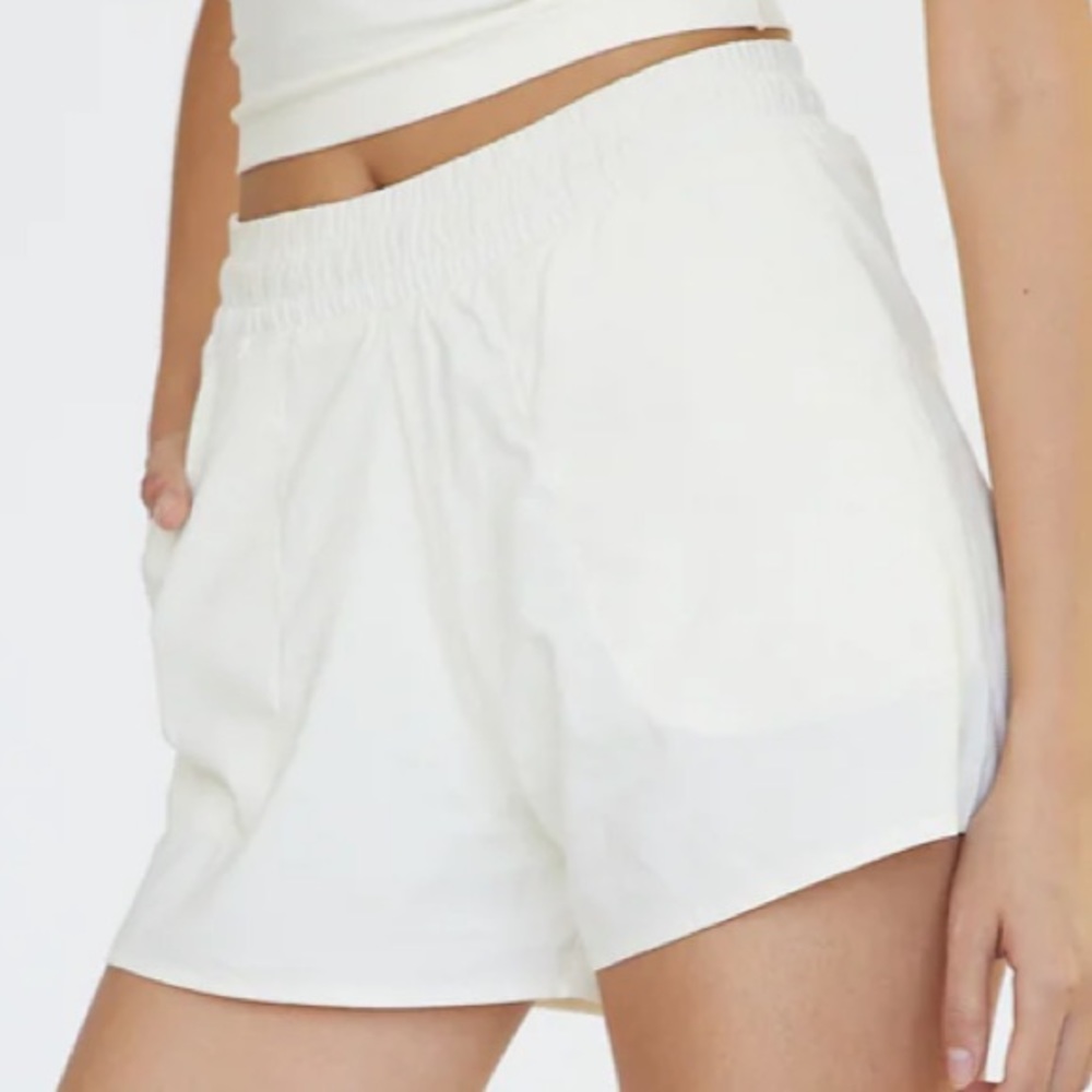Mott50 Cream Athletic Short Size M